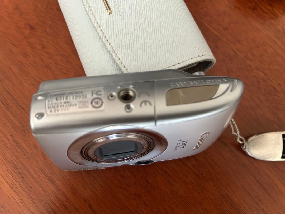 Canon デジタルカメラ IXY DIGITAL 820 IS 日本製