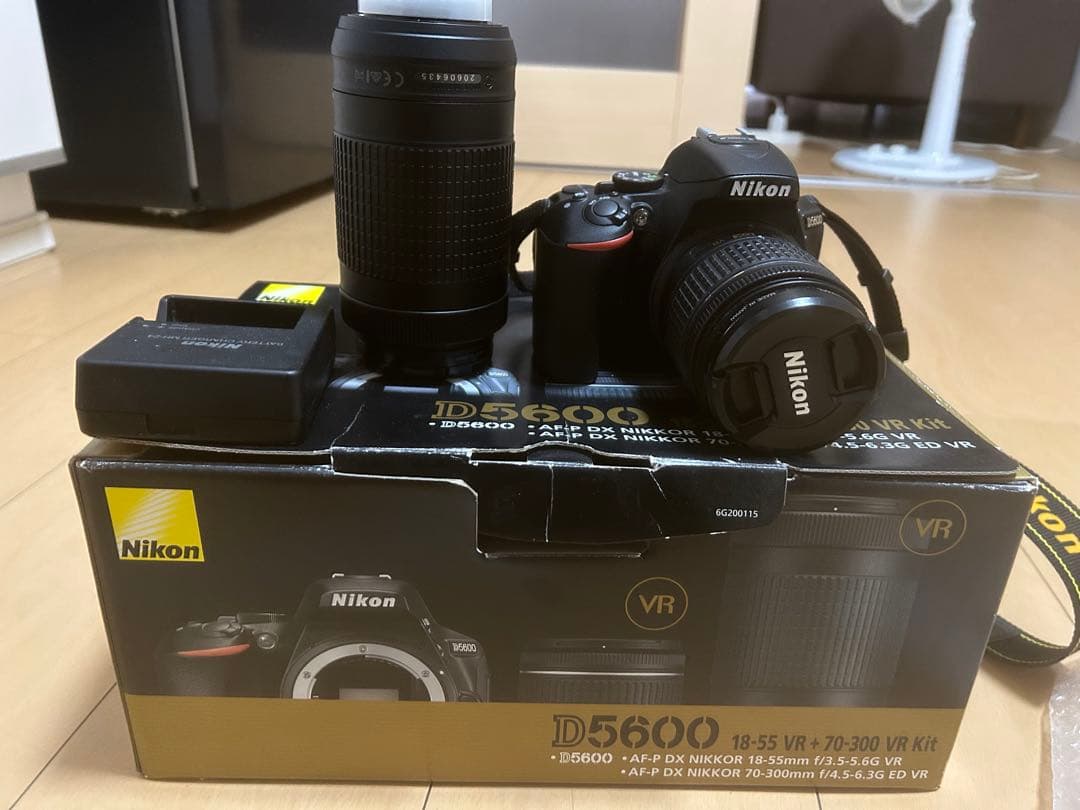 一眼レフカメラ Nikon D5600 Amazon.com : Nikon D5600 24.2MP DX-Format Digital SLR Camera with
