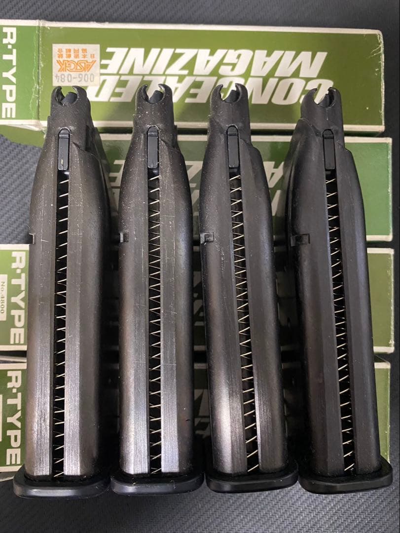 エアガン マガジン まとめ売り 計4つ
