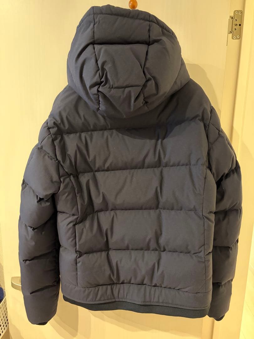 AKM ダウンジャケットNAVY 紺色 細身 マット色 迷彩ライナー 防寒性