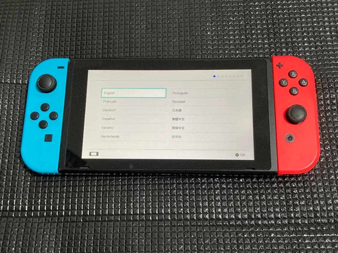 2021年製　任天堂Switch 本体・Joy-Con あつまれどうぶつの森付き Nintendo Switch ジョイコン あつまれどうぶつの森 スイッチ純正 Joy