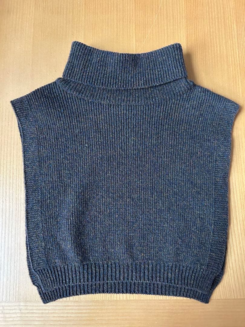 HAU neck warmer \"cape\" ダークブラウン　ネックウォーマー