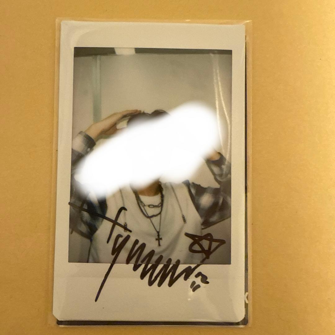 xikers ヒョヌ サイン入り ポラロイド - メルカリ