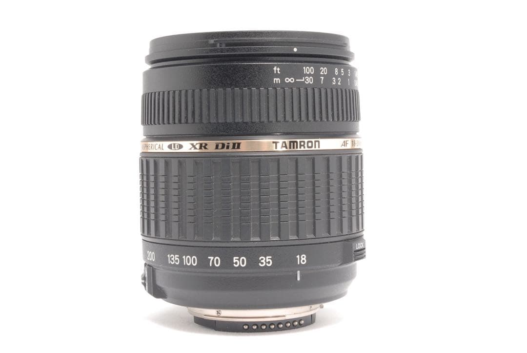 ✨1本で近遠対応✨タムロン 18-200mm✨F/3.5-6.3✨万能レンズ