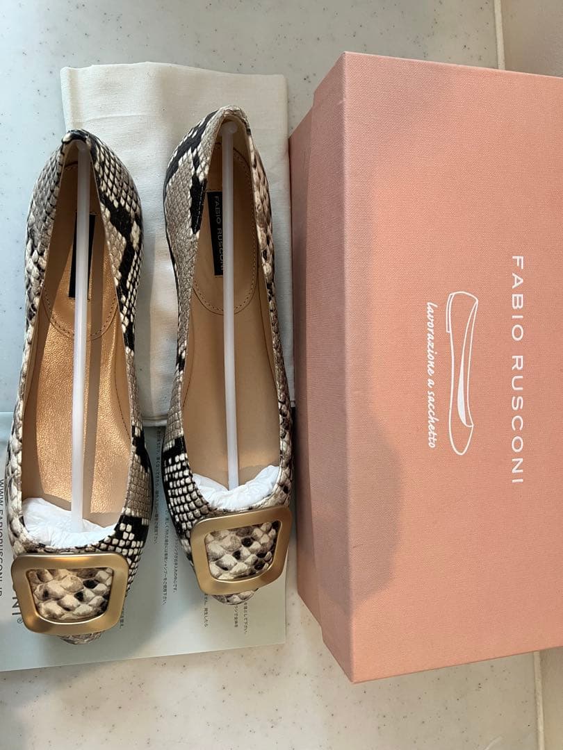 新品 FABIO RUSCONI 38.5 フラットシューズ パイソン - メルカリ