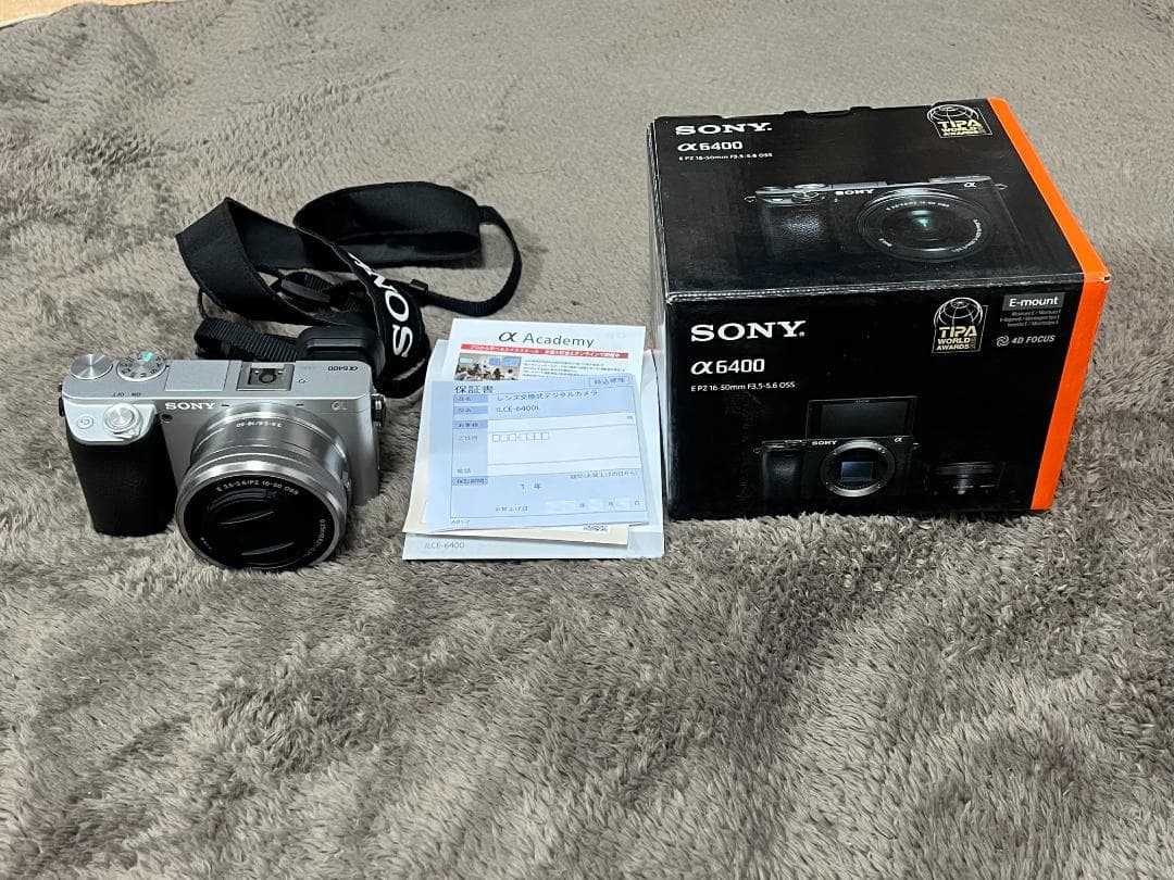 SONY α6400 (ILCE‑6400) Amazon.com : Sony α6400 APS-C Mirrorless Camera (ILCE-6400/B