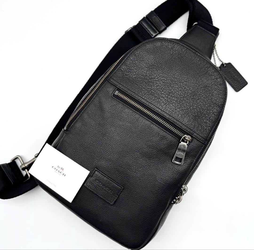コーチ ボディバッグ ロゴ型押し チャーム レザー ブラック メンズ メッセンジャー＆ボディバッグ | COACH コーチ公式アウトレット