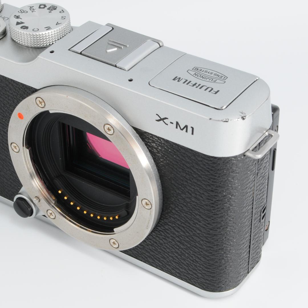 FUJIFILM X-M1 ボディ シルバー 富士フイルム ミラーレス一眼カメラ