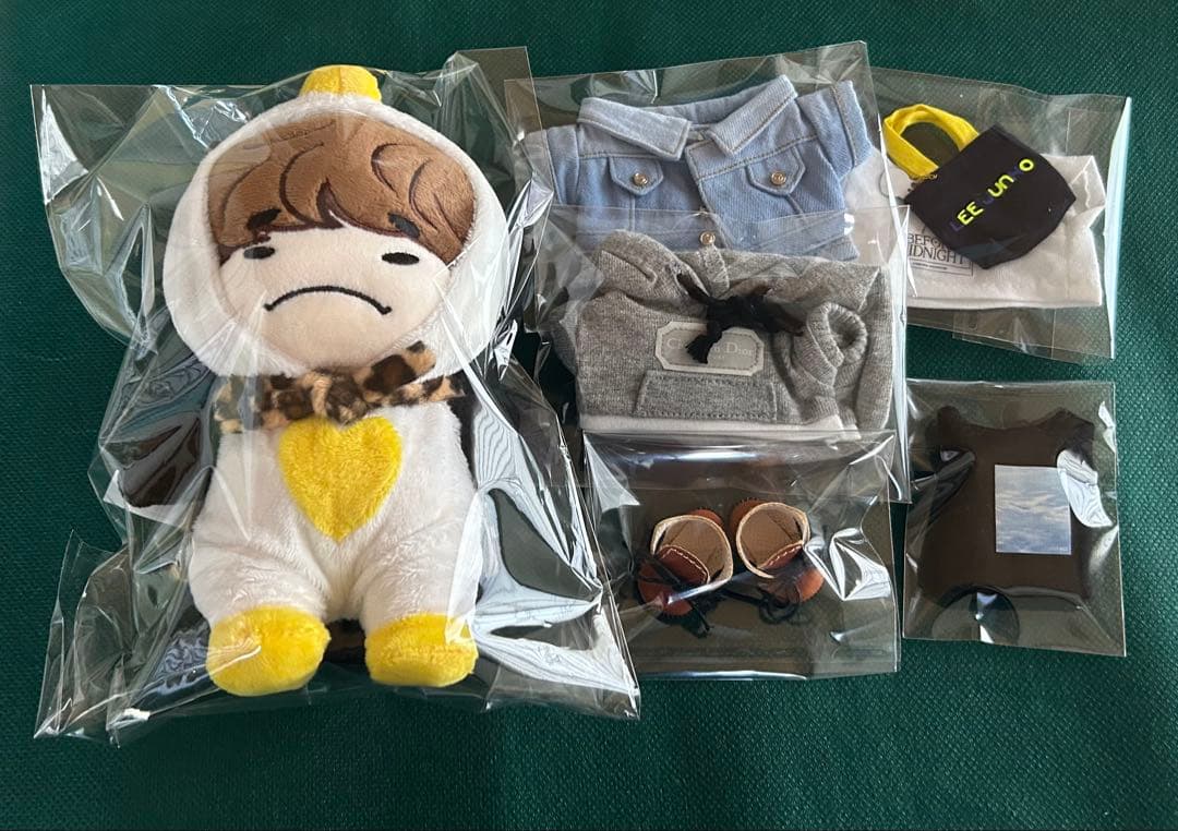 2PMジュノ15cmイップニちゃん 衣装、靴付き - メルカリ