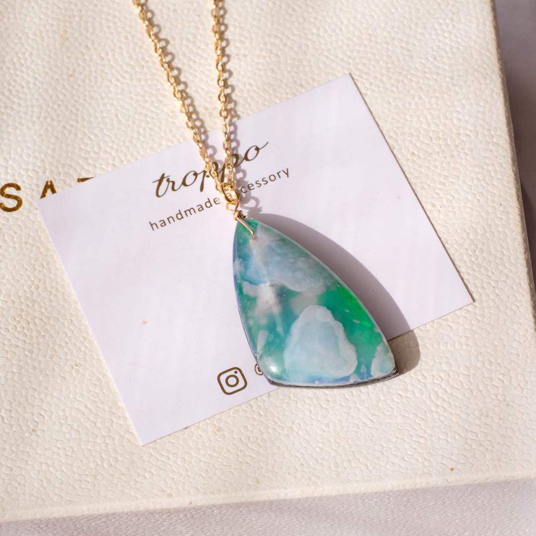 14kgfオーロラプルームアゲートペンダントトップ - メルカリ