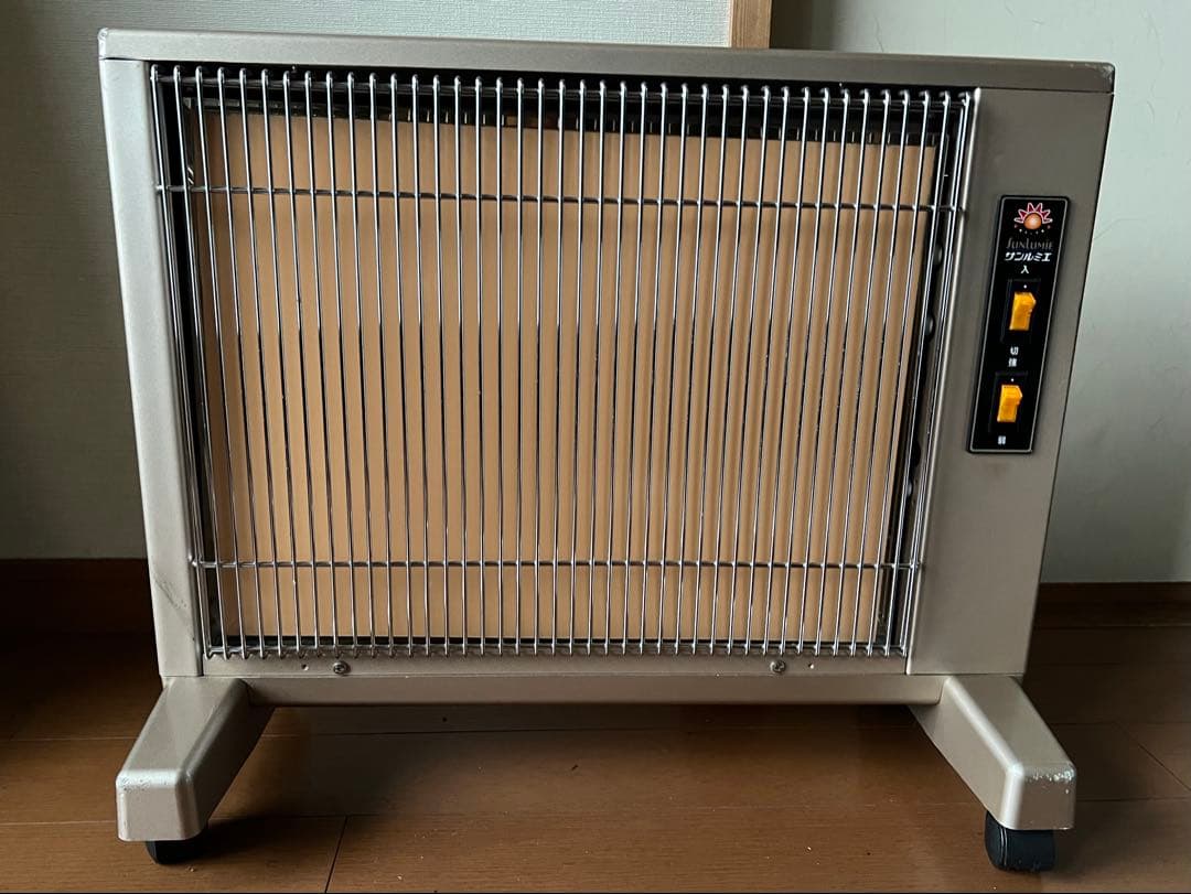 郵便局から即納】サンルミエ キュート E800LS 遠赤外線パネルヒーター