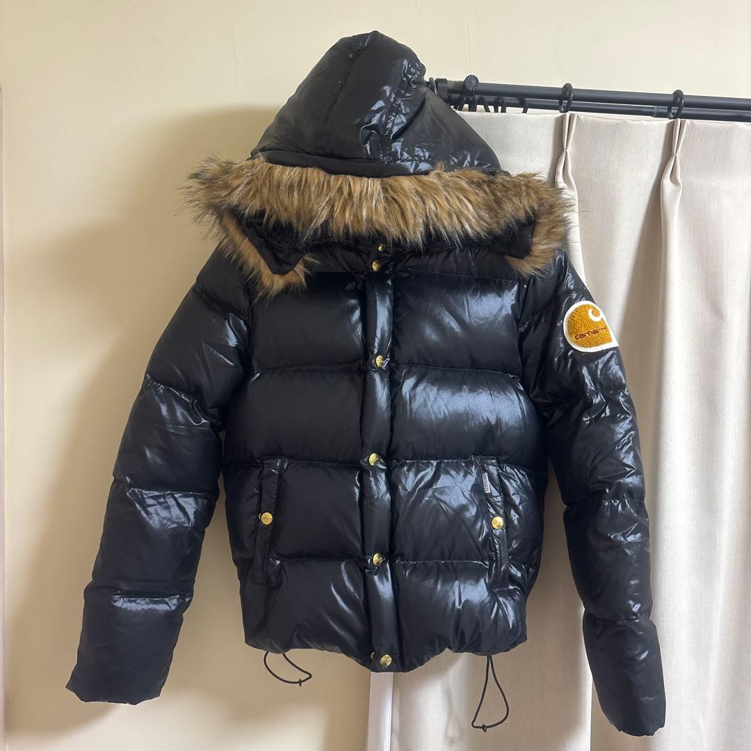 carhartt SOFiLETA カーハート 光沢 ファー ダウンジャケット - メルカリ