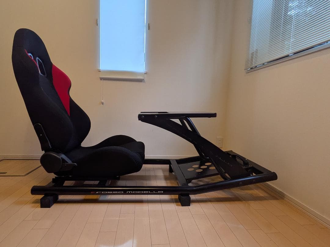 ロッソモデロ製ハンコンコックピット GTD-RS ハンコン用のドライビングシートGTD-RS ロッソモデロをレビュー【PS4