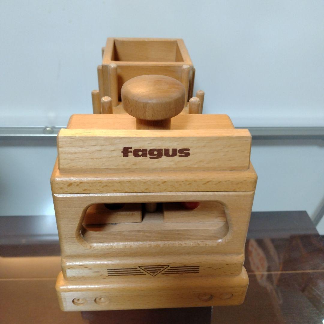 fagus ファーグス ブナの木で作られた働く車 フォークリフト トラック