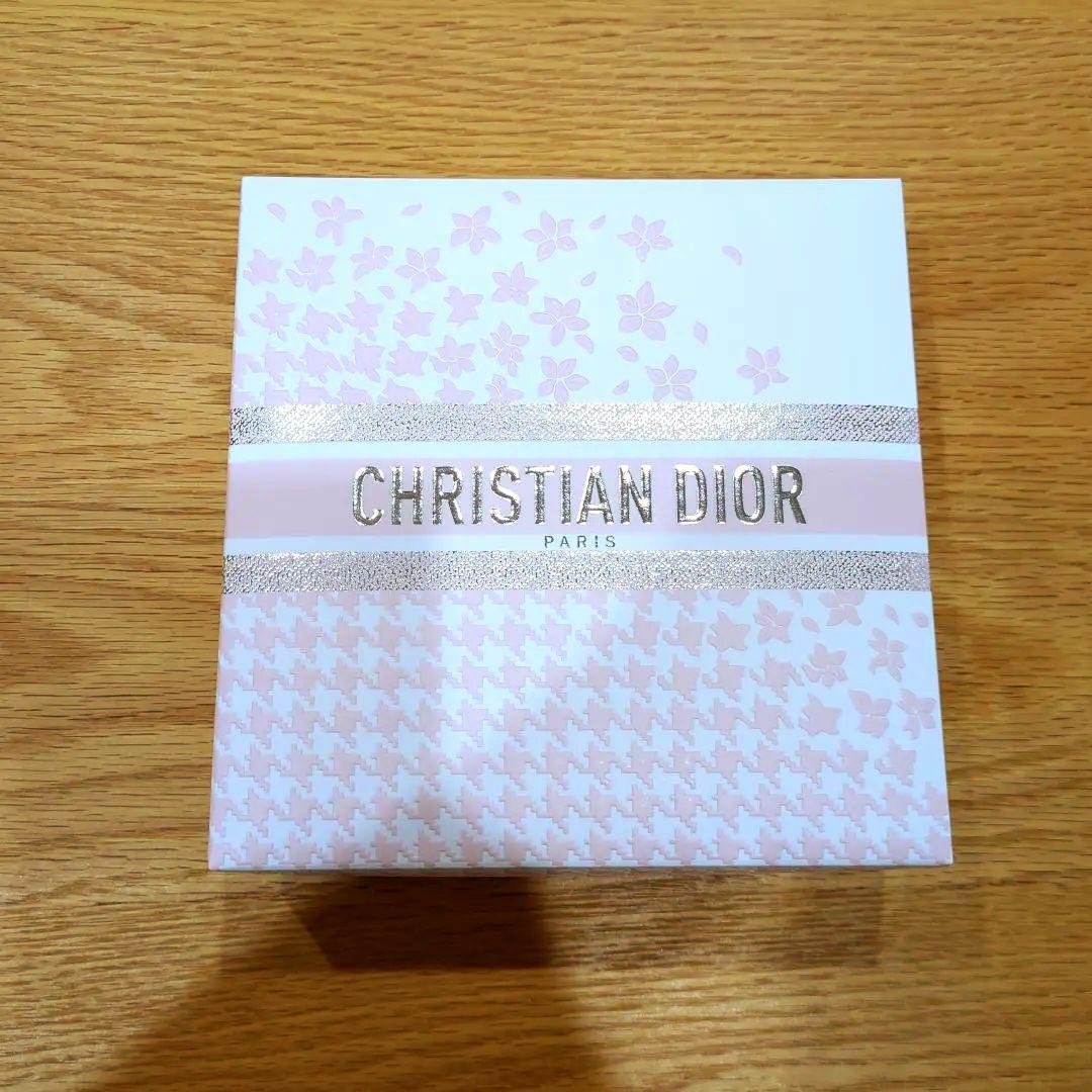 【限定】Dior ミスディオール コフレ オードゥ トワレ50mL＆リップグロウ 楽天市場】DIOR ディオール ミス ディオール コフレ フレグランス