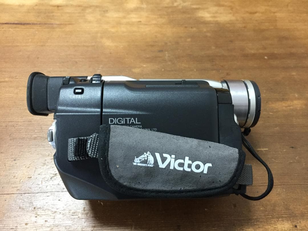 美品 撮影再生ダビングOK　VICTOR　GR-DVA10　付属品あり　大画面