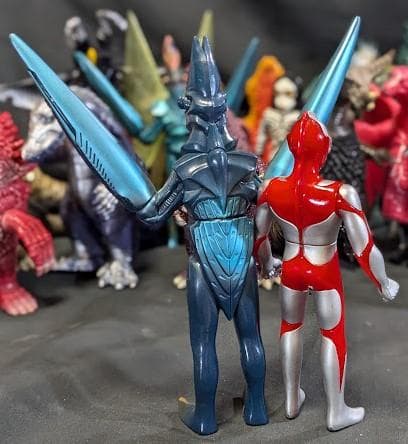 ウルトラマンパワード＆登場怪獣・宇宙人（バンダイ）ソフビコンプ18体
