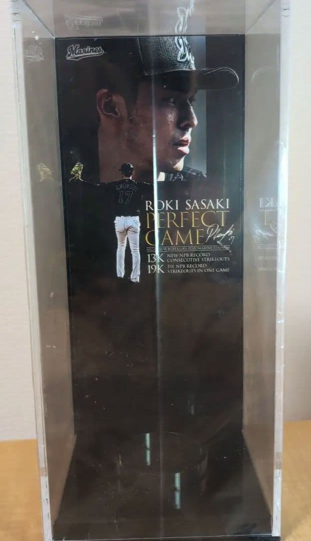 佐々木朗希 完全試合アクリルスタンド＋記念タオル 佐々木朗希 完全試合アクリルスタンド＋記念タオル - メルカリ