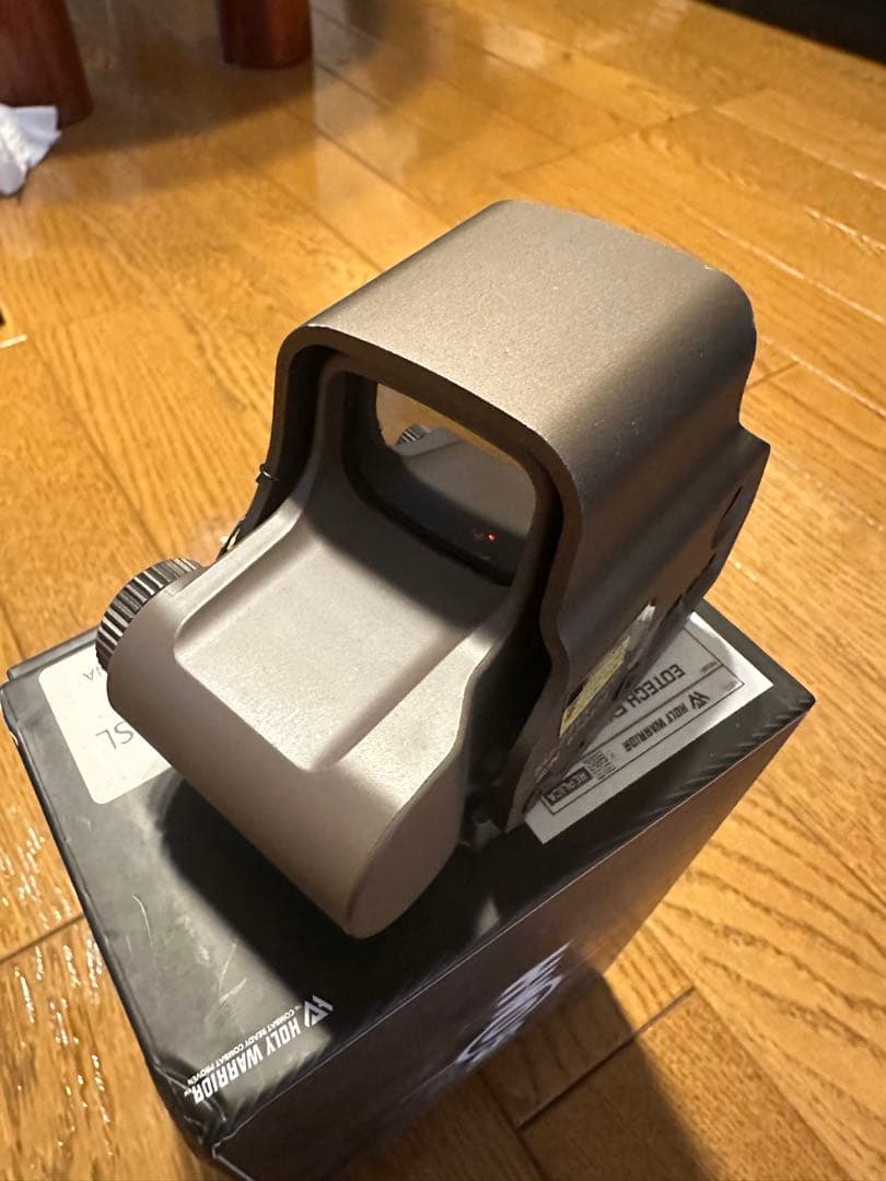 EOTECH ホロサイト レッドドット Amazon.co.jp: Eo .HD 553タイプ ホロサイト メタリックレッド 20mm