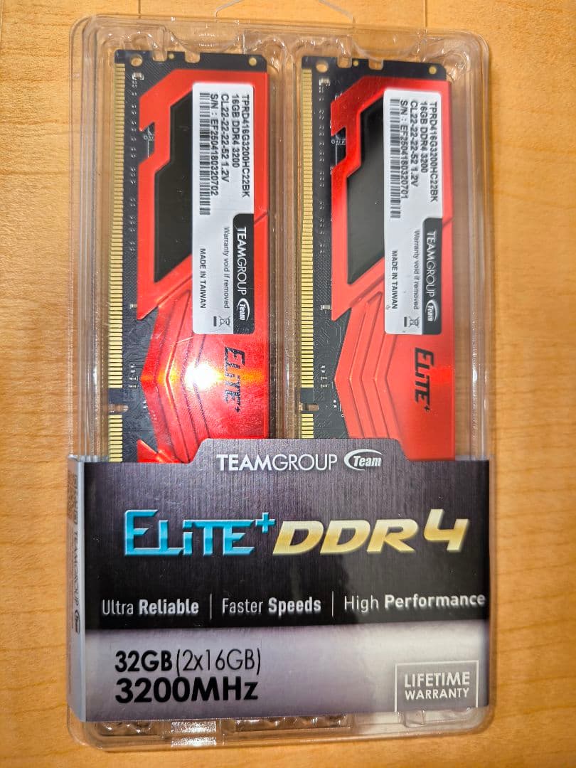 メモリー TEAMGROUP Elite+ DDR4 32GB 3200MHz TEAMGROUP Elite DDR4 32GB Single (1 x 32GB) 3200MHz (PC4-25600