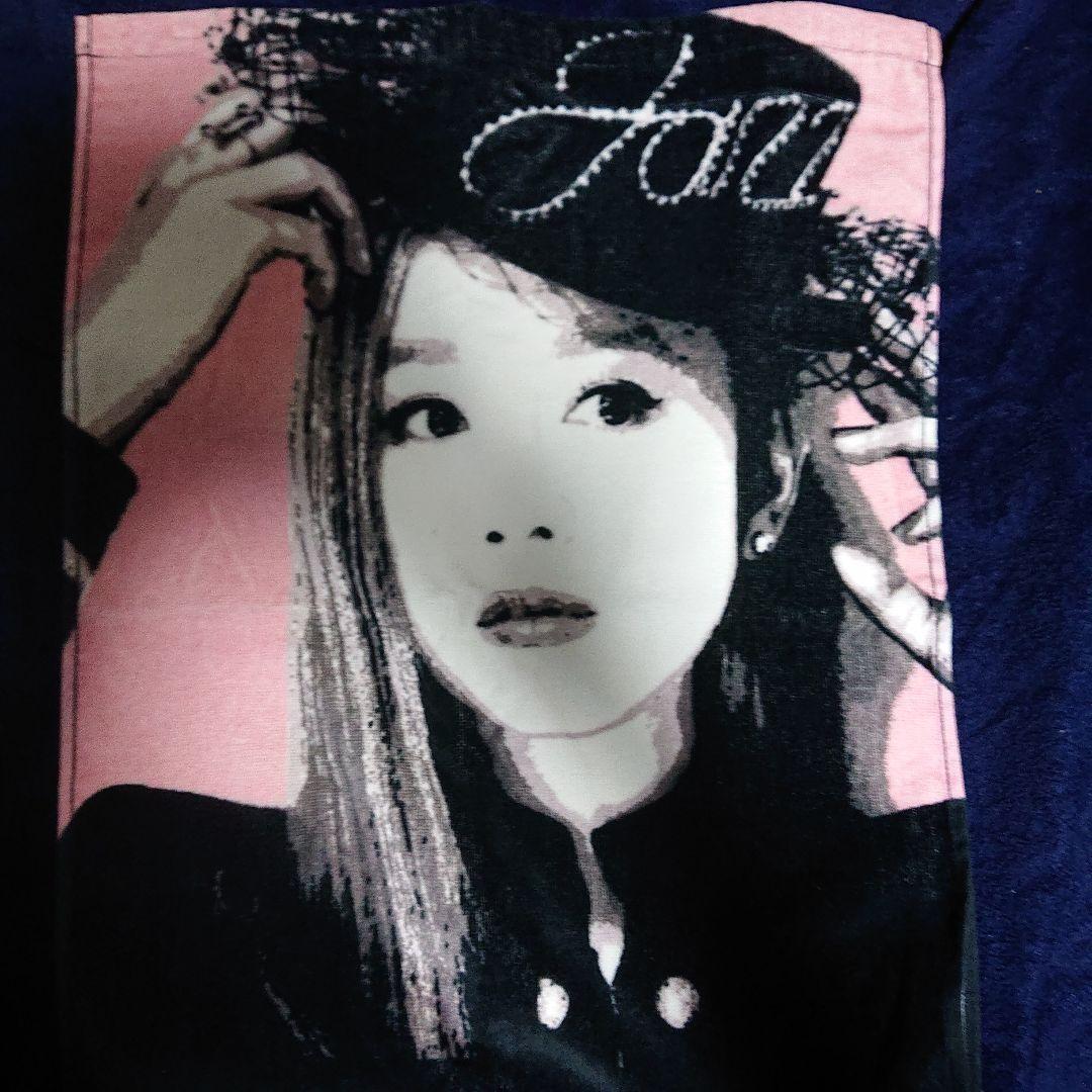 西野カナ 西野家限定 LOVEITTOURビッグタオル - メルカリ