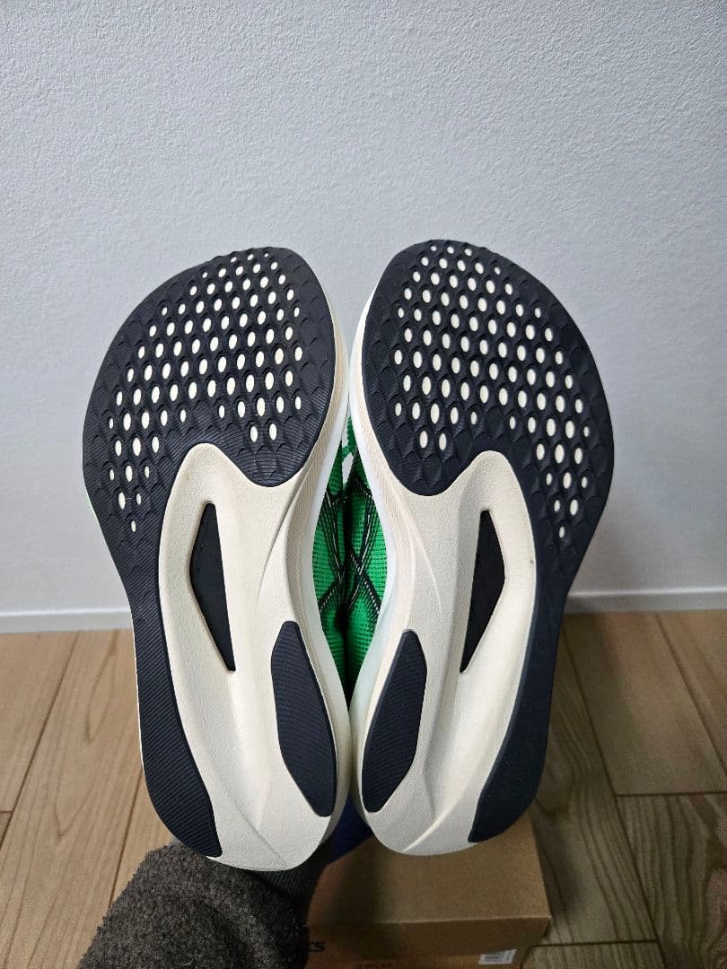 早い者勝ち!! マジックスピード5 26.0cm