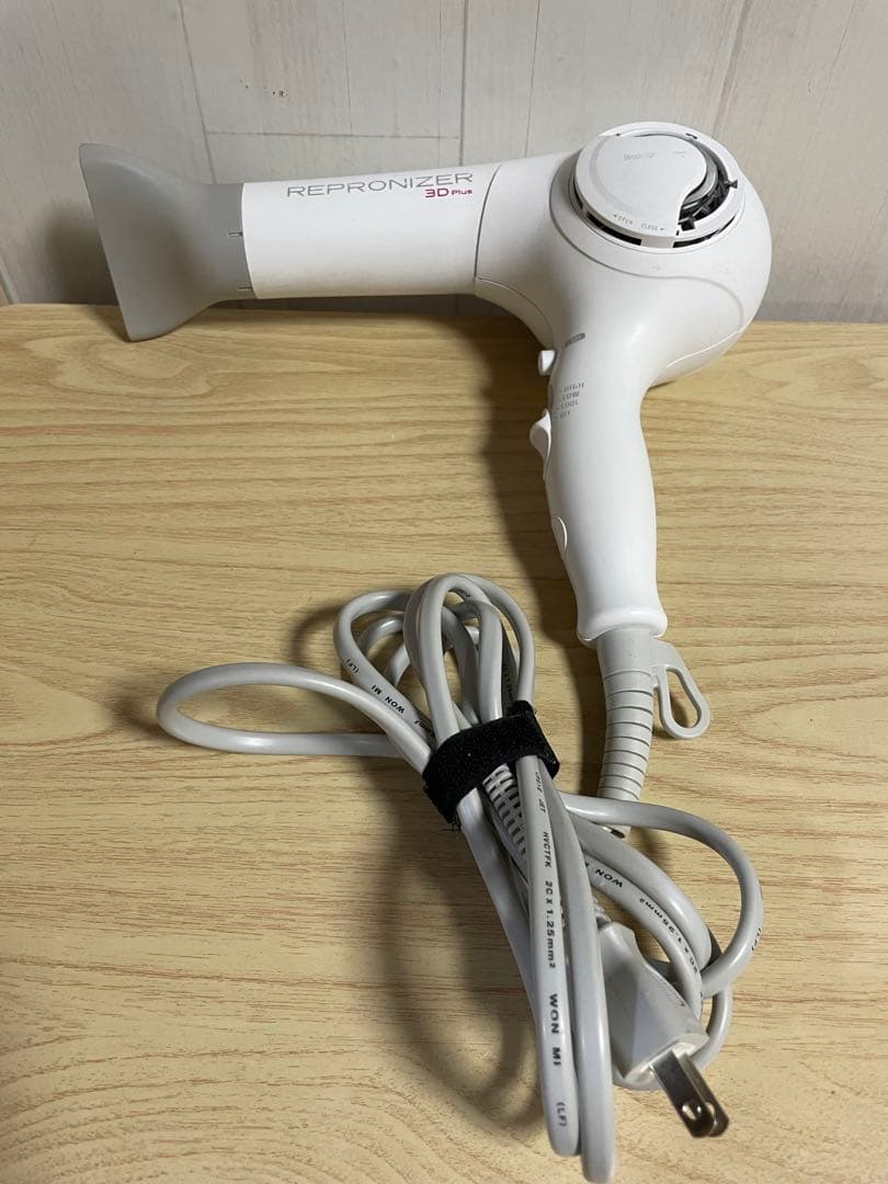 REPRONIZER 3D Plus ヘアドライヤー リュミエリーナ - メルカリ