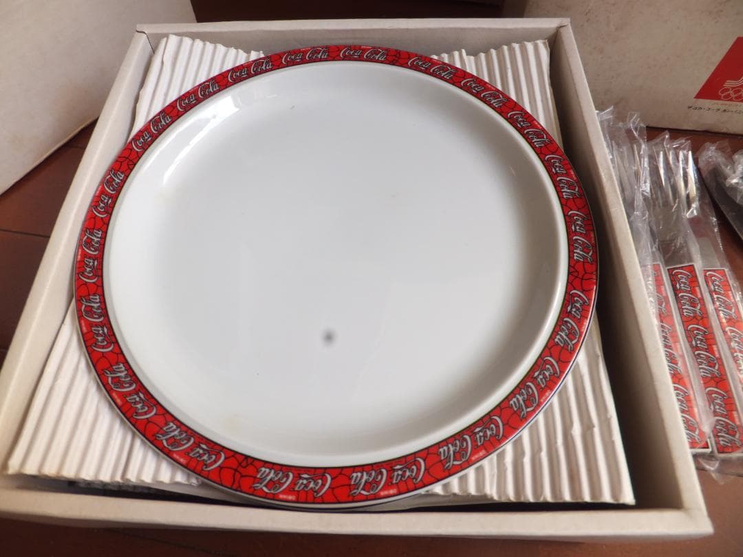 コカコーラ ヴィンテージ1980年モスクワオリンピック - メルカリ