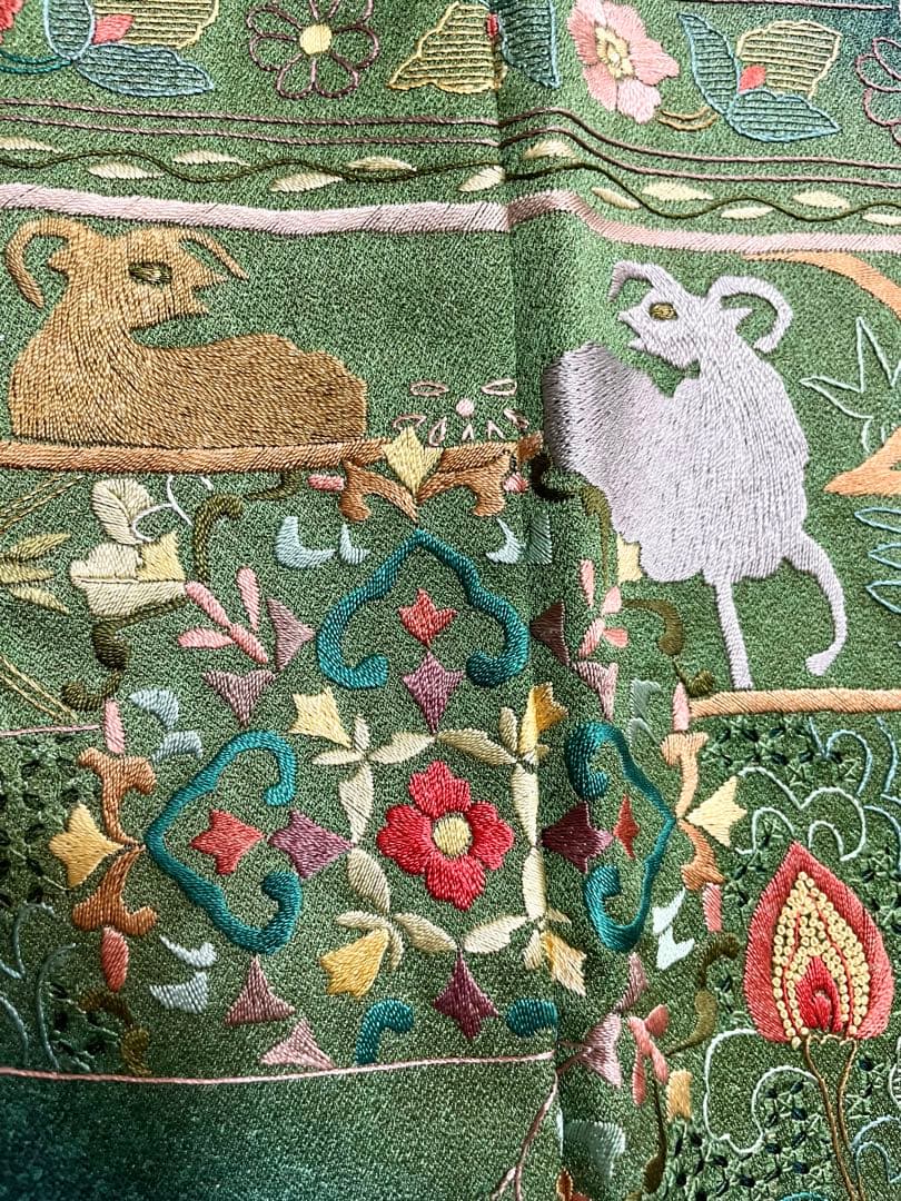 総刺繍 金通し 褐返色 訪問着 紋なし - メルカリ