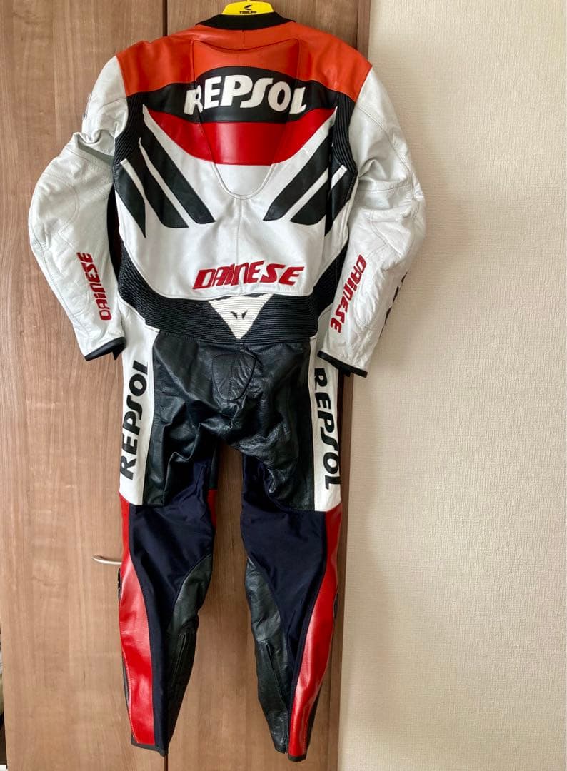 レプソル 革ツナギ US42 XLサイズ motoGP REPSOL - メルカリ