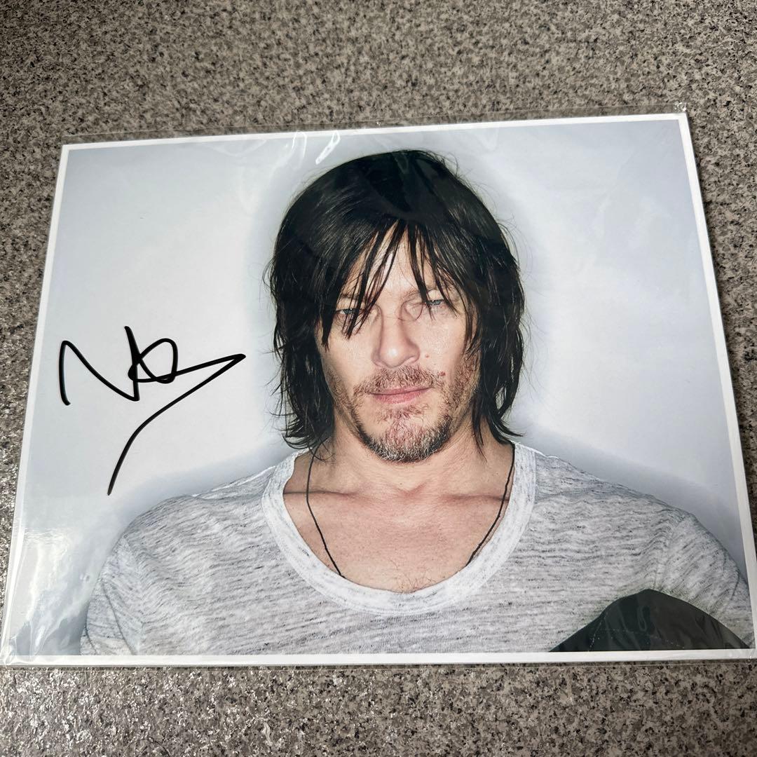 ノーマンリーダス ウォーキングデッド ダリル役 直筆サイン入り - メルカリ