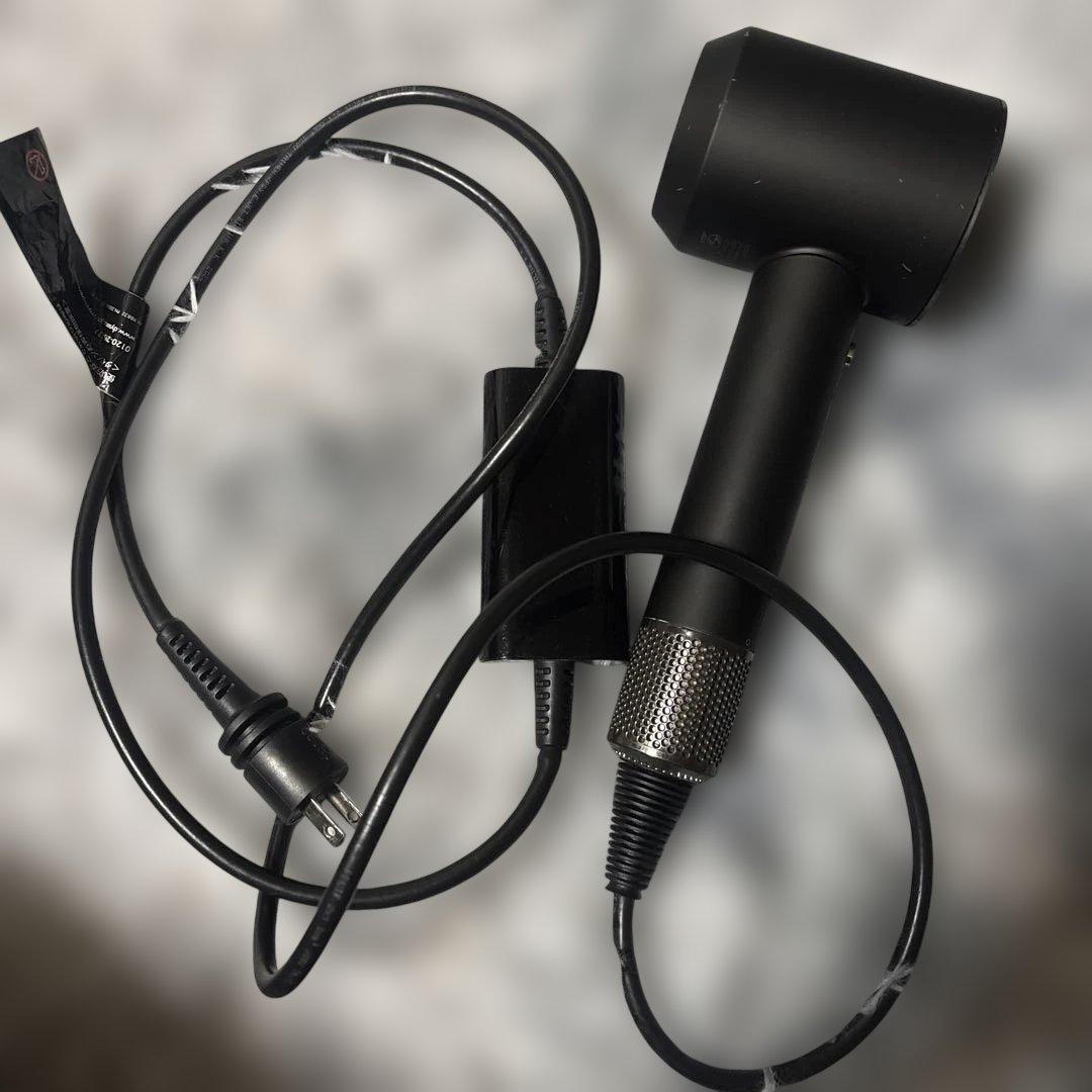 ヘアドライヤー Dyson Supersonic HD08 Dyson Supersonic™ヘアドライヤー ブラック／ニッケル (HD08 ULF BBN