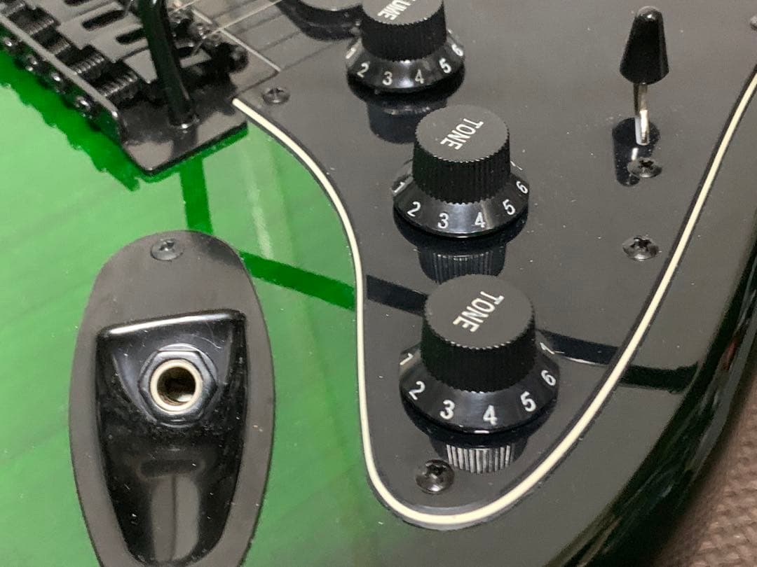 SELDER セルダー ストラトキャスター タイプ エレキギター 黒 緑 igb