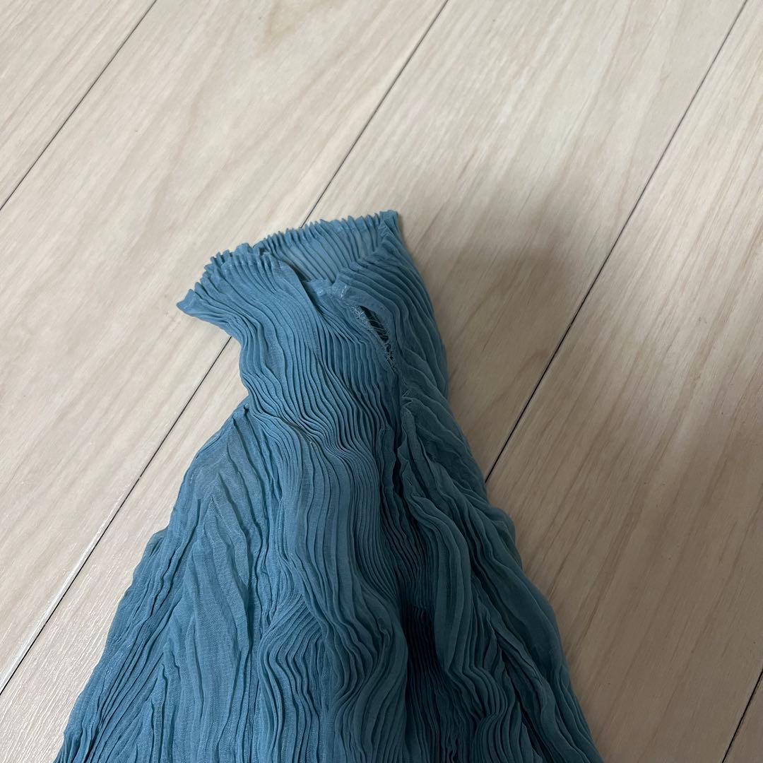 ISSEY MIYAKE 青 プリーツ トップス シフォンツイスト - メルカリ