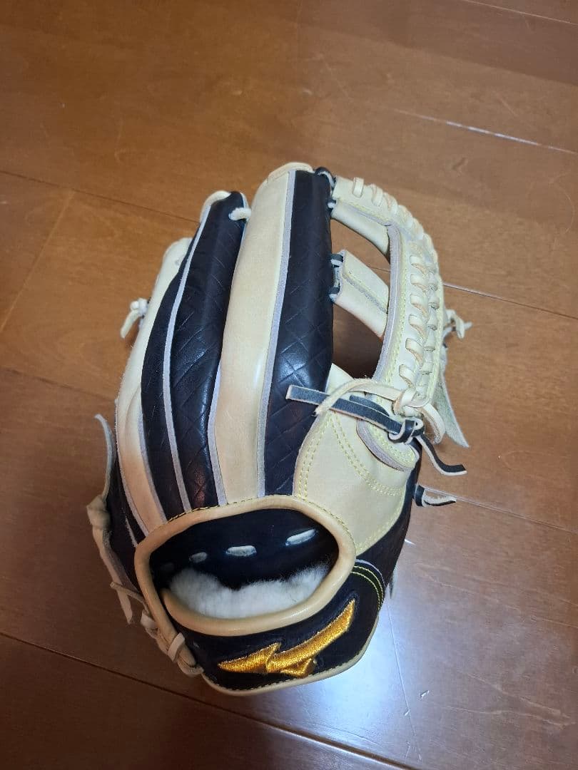 k*2様 ミズノプロ軟式グローブ Amazon | MIZUNO 軟式用ミズノプロClassic 内野手用2 ブロンド×コルク