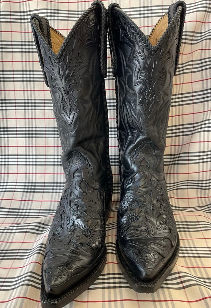 ブラック・エンボス　ウエスタンブーツ　　厚底　23.5cm　　　　　　1830