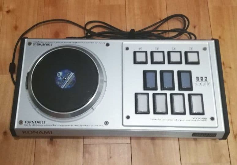 beatmania IIDX 専用コントローラ プレミアムモデル　BF001 Amazon.co.jp: beatmania IIDX 専用コントローラ プレミアムモデル