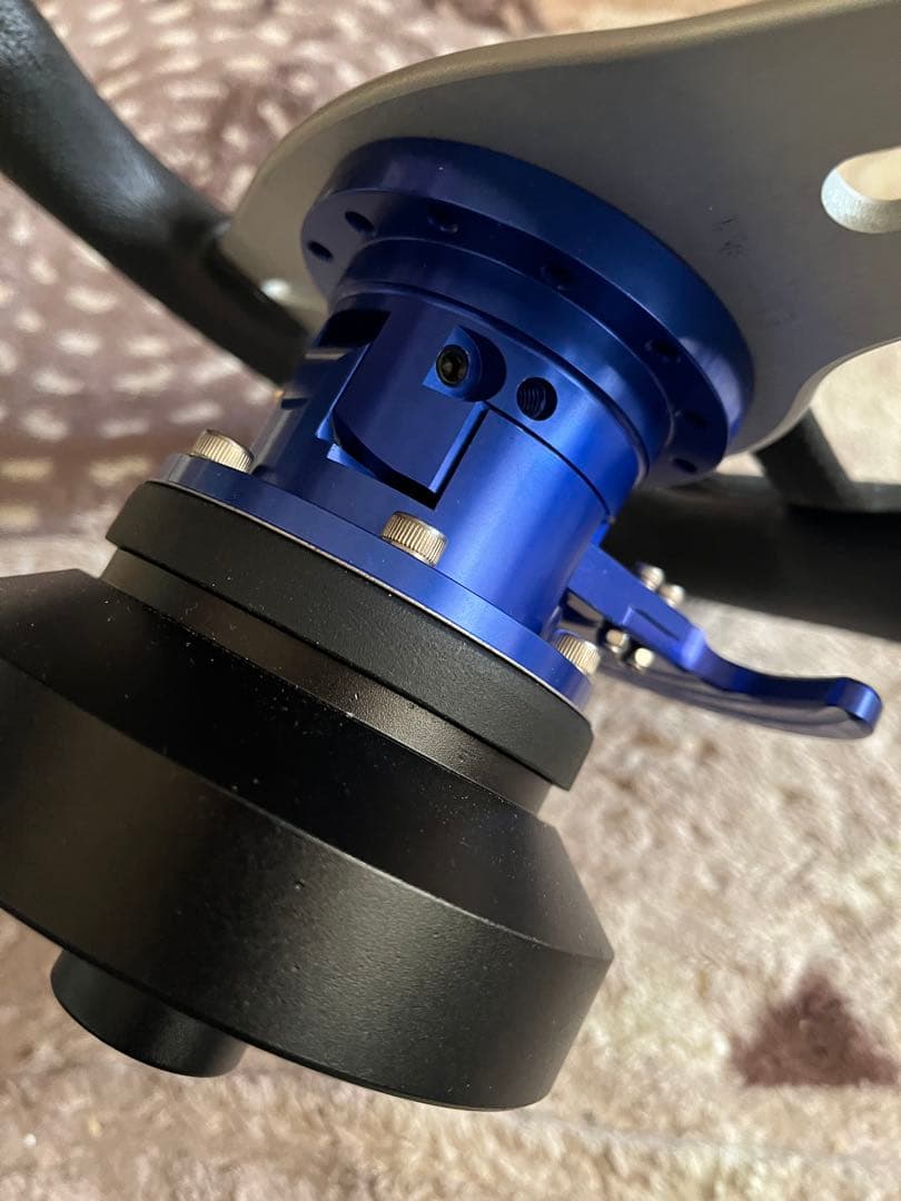 最終値下げ MOMO ステアリングホイール 本体 トレック 美品 z33 - メルカリ