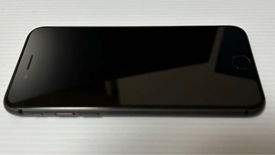 iPhone 8 256GB 本体 Amazon.com: Apple iPhone 8 (256GB, Silver) [Locked] + Carrier