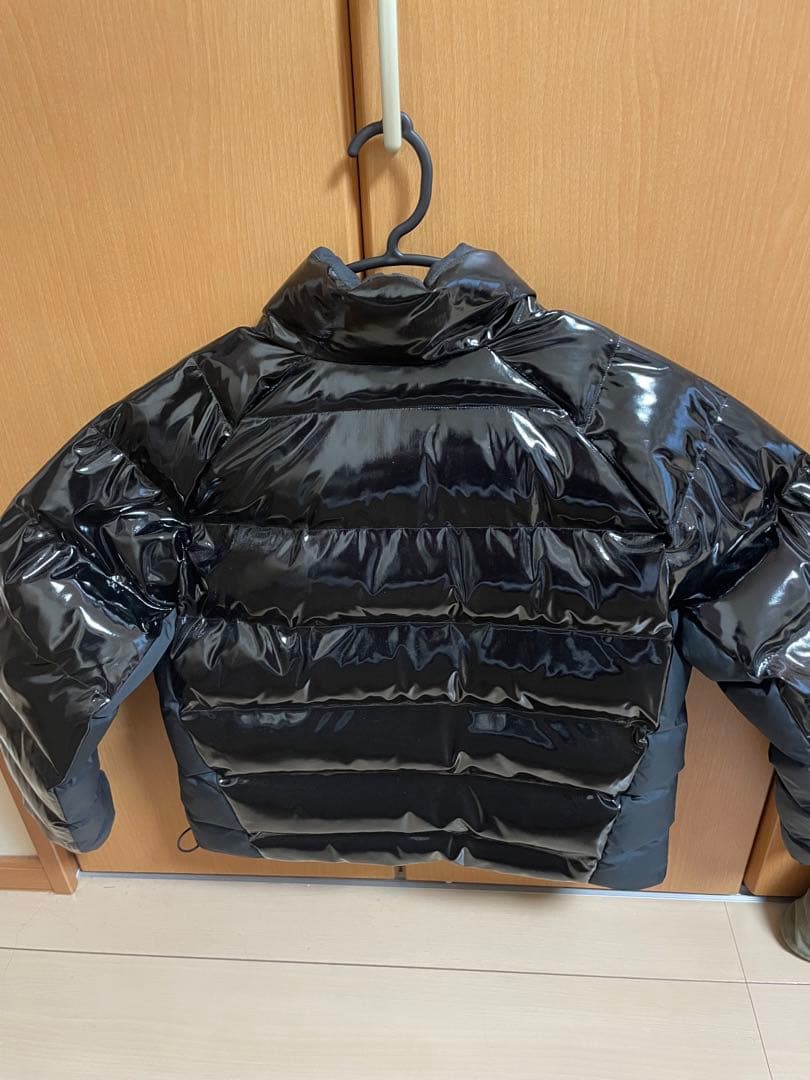 nike エナメルダウンジャケット ラッパーyvngpatra着 - メルカリ