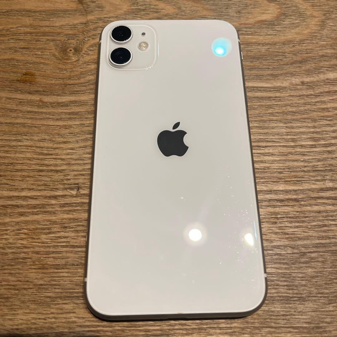 Apple iPhone 11 ホワイト 本体 - メルカリ