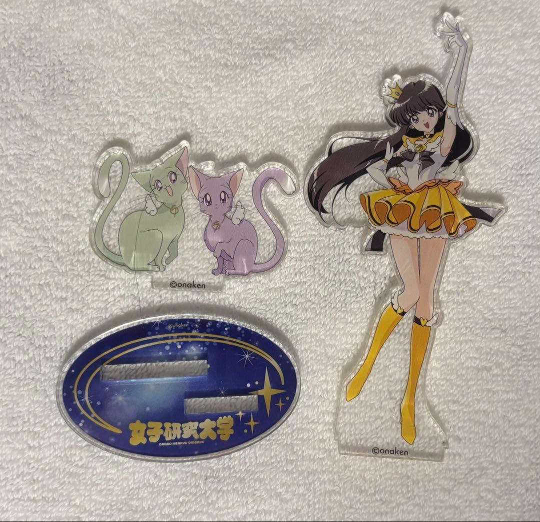女子研究大学 ニキ アクリルスタンド - メルカリ