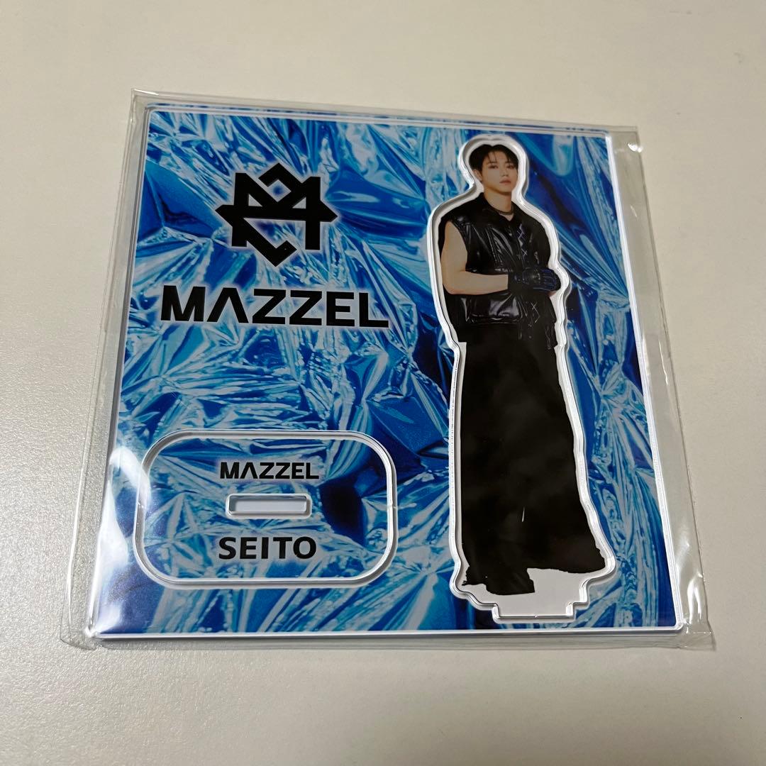 MAZZEL SEITO 4点セット アクスタ ステッカー トレカ - メルカリ
