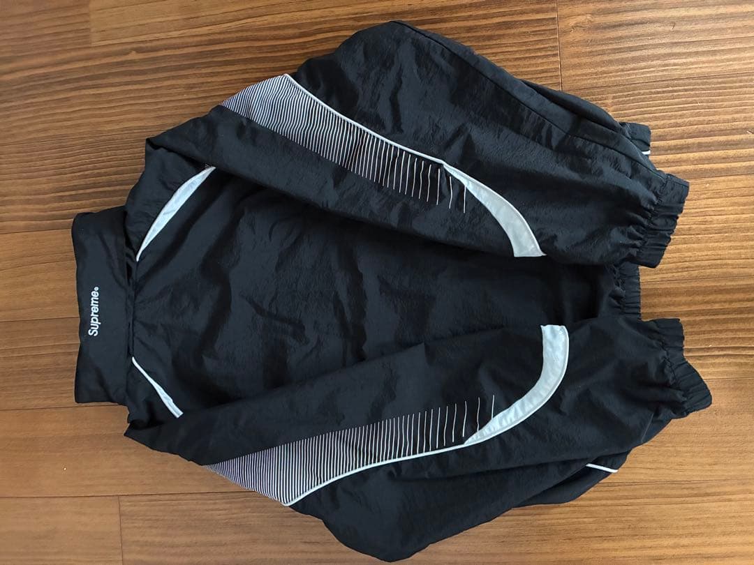 Supreme×umbro/ブラックナイロンジャケット - メルカリ