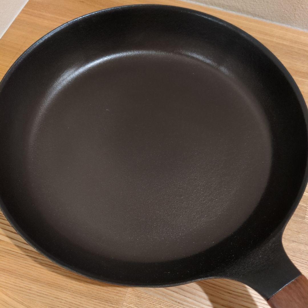 胴長短足様専用】BALMUDA フライパン&蓋セット レシピ本付き - 調理