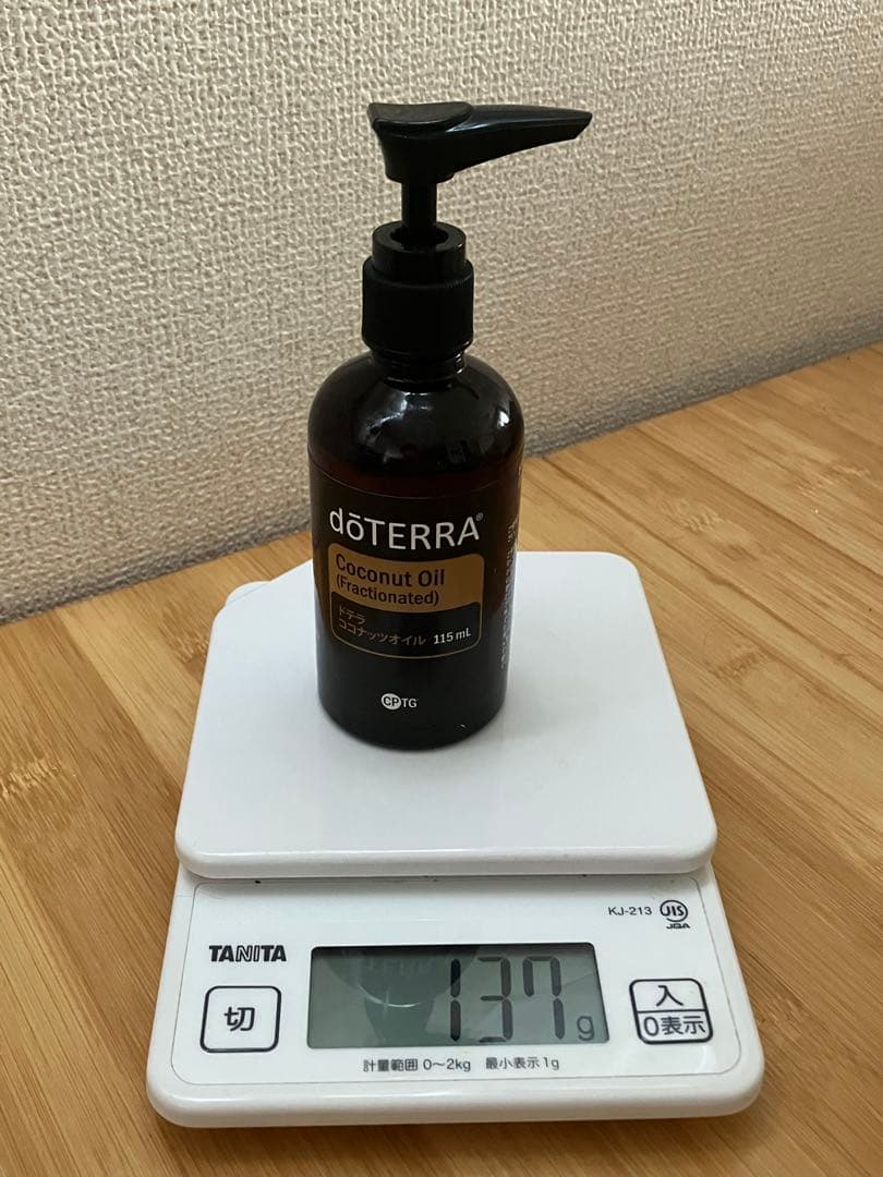 檜のアロマオイルスタンド付き！ ドテラ アロマタッチキット