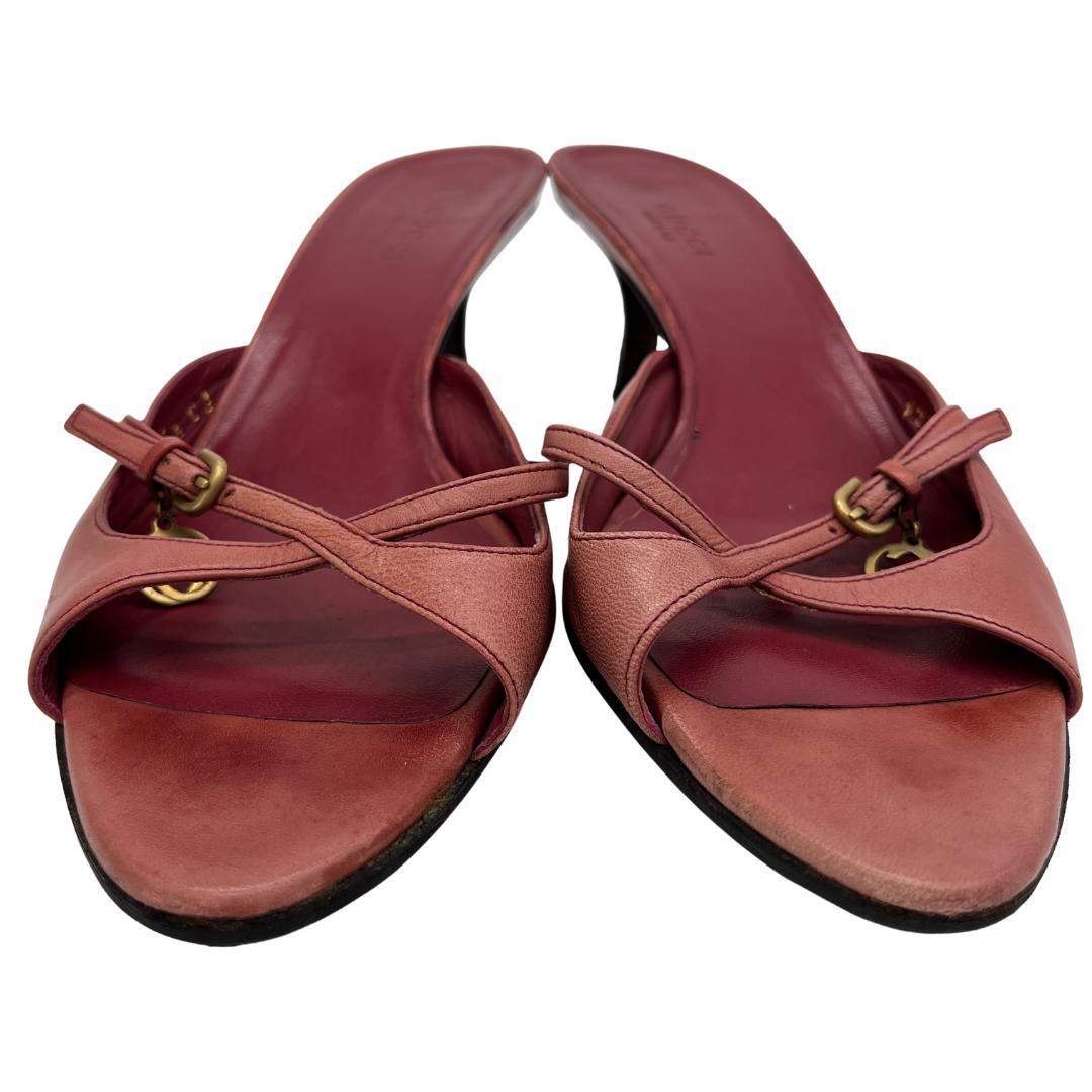 GUCCI グッチ レザー ミュール サンダル ロゴチャーム付 23.5cm