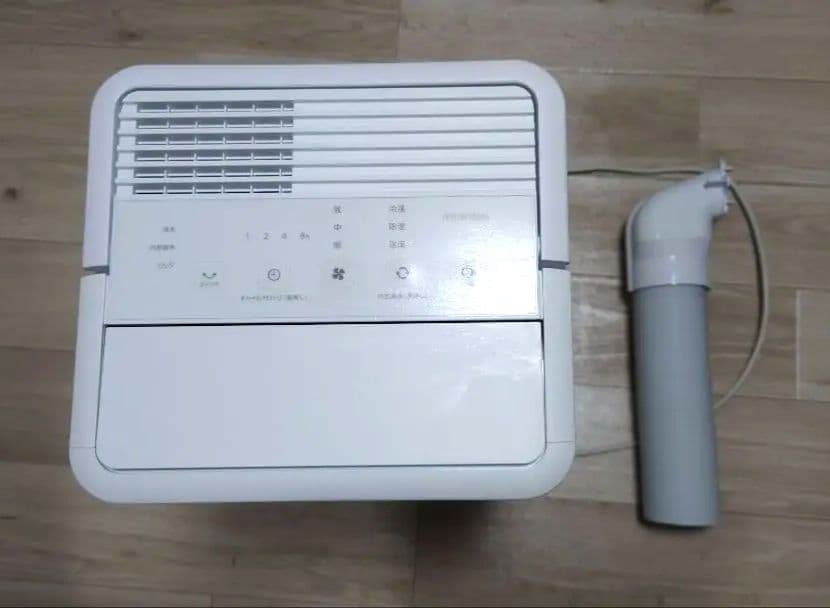 アイリスオーヤマ コンパクトクーラー ICA-0301G（美品、2024年製） アイリスオーヤマ ICA-0301G コンパクトクーラー ホワイト ICA0301G