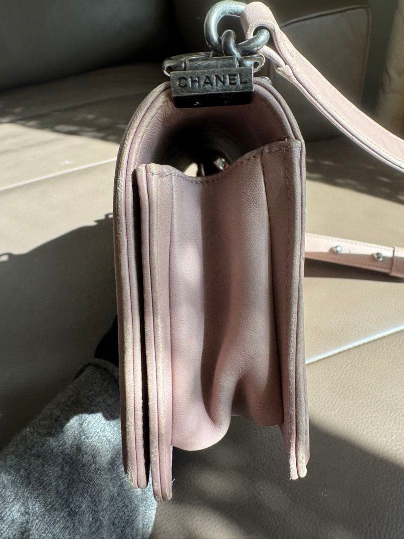 CHANEL ミニボーイ ピンク チェーンショルダー 裸品 使用感あり - メルカリ