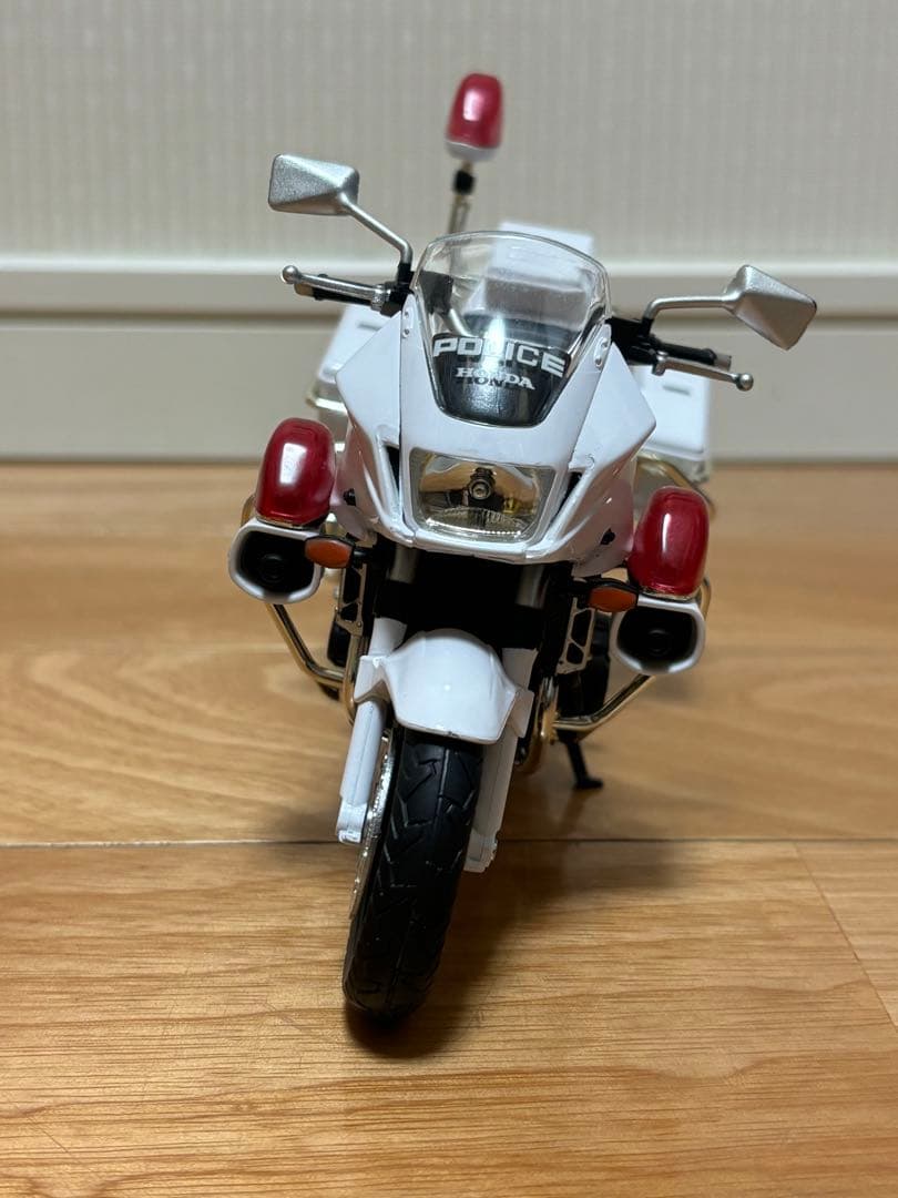 アオシマ 1/12 ホンダ CB1300P 警視庁 白バイ 完成品 訳あり - メルカリ